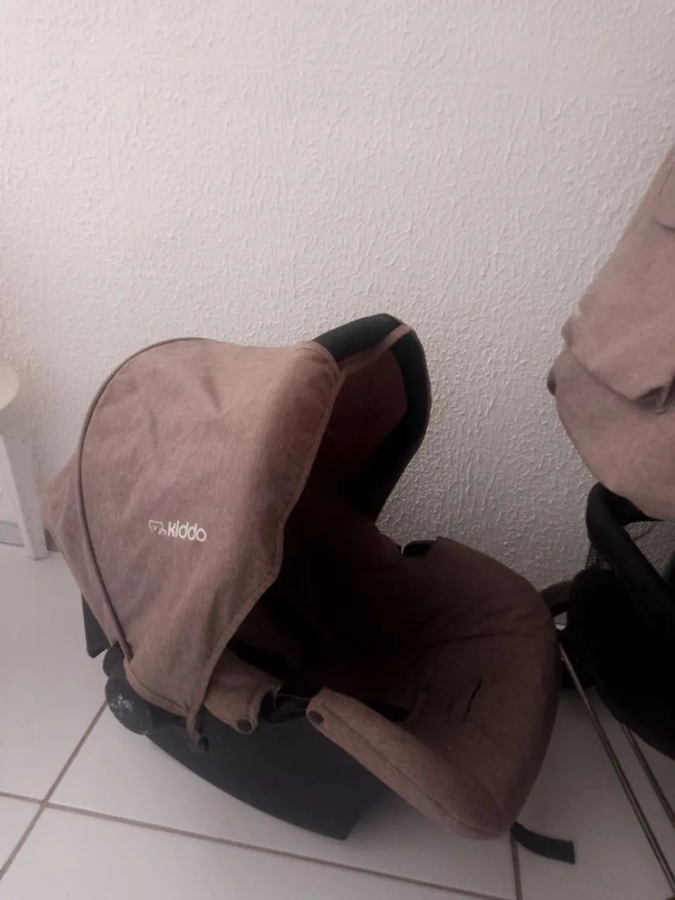 Carrinho de bebe e bebê conforto  - Foto 2