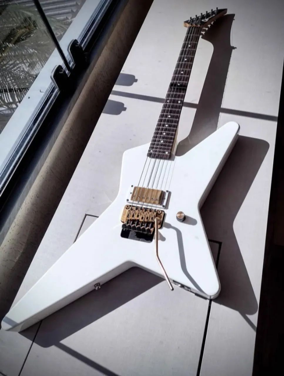 Charvel DST3 Snow White