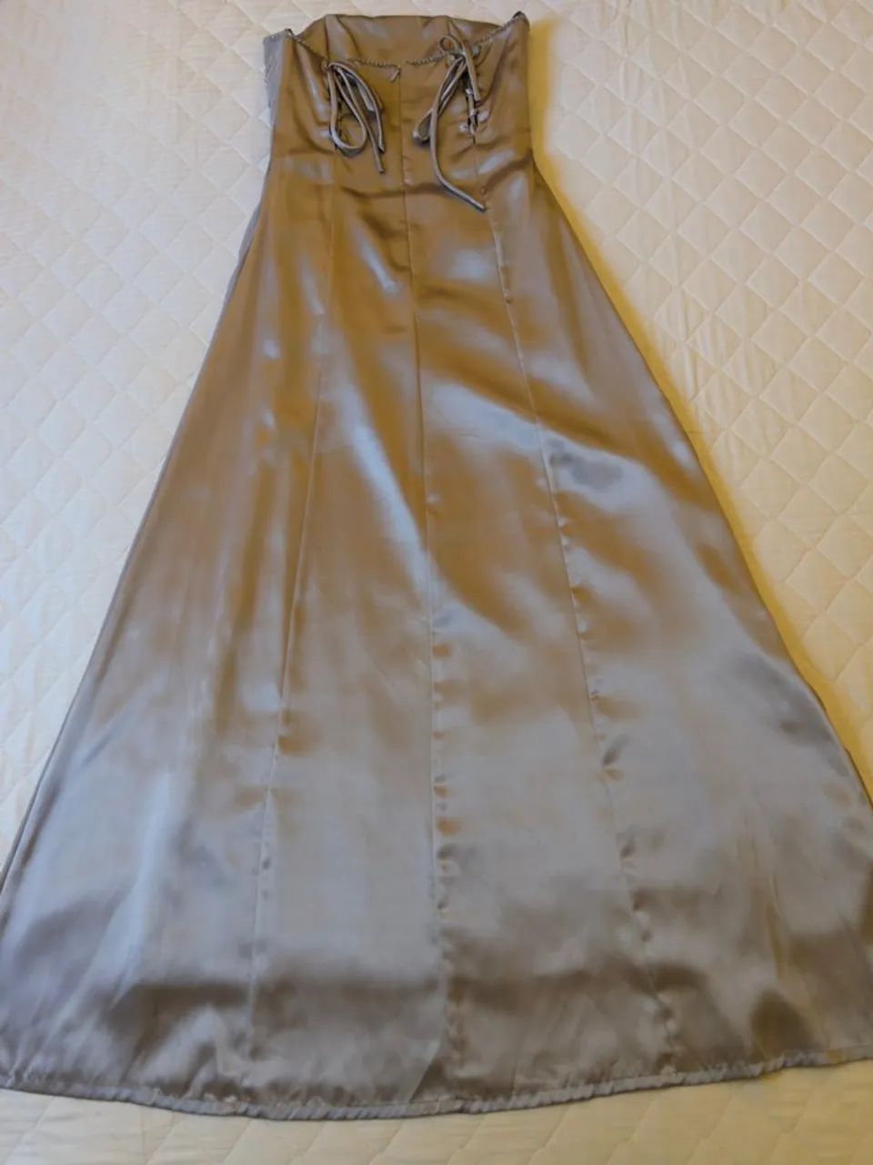 Vestido longo tomara-que-caia prata - Foto 4