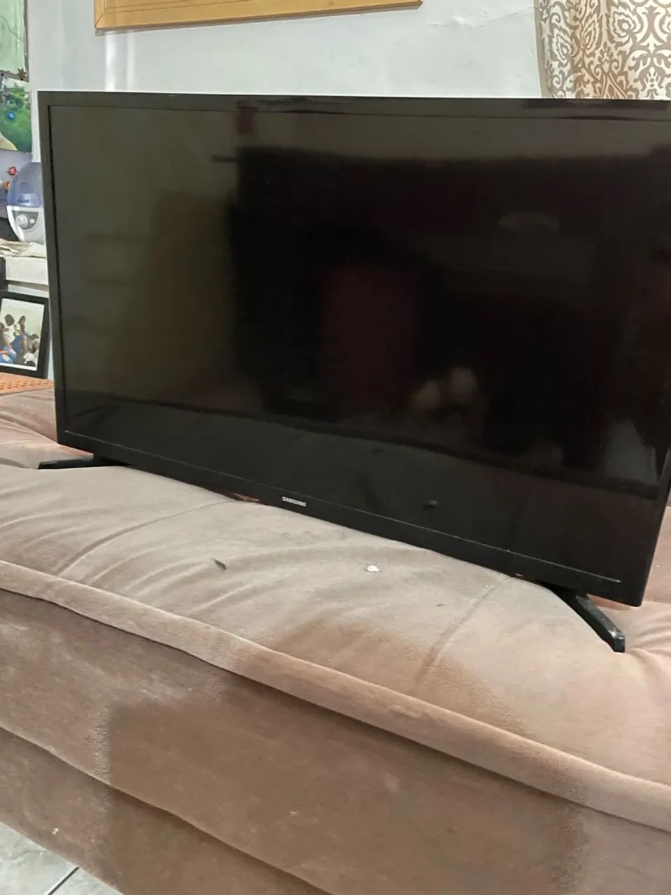 Vendo essa televisão 32 polegadas ,? não é smart por isso esta por esse preço ? - Foto 3