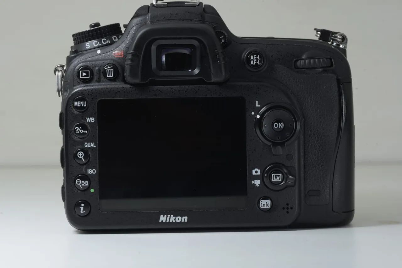 Nikon d71000 - Foto 2