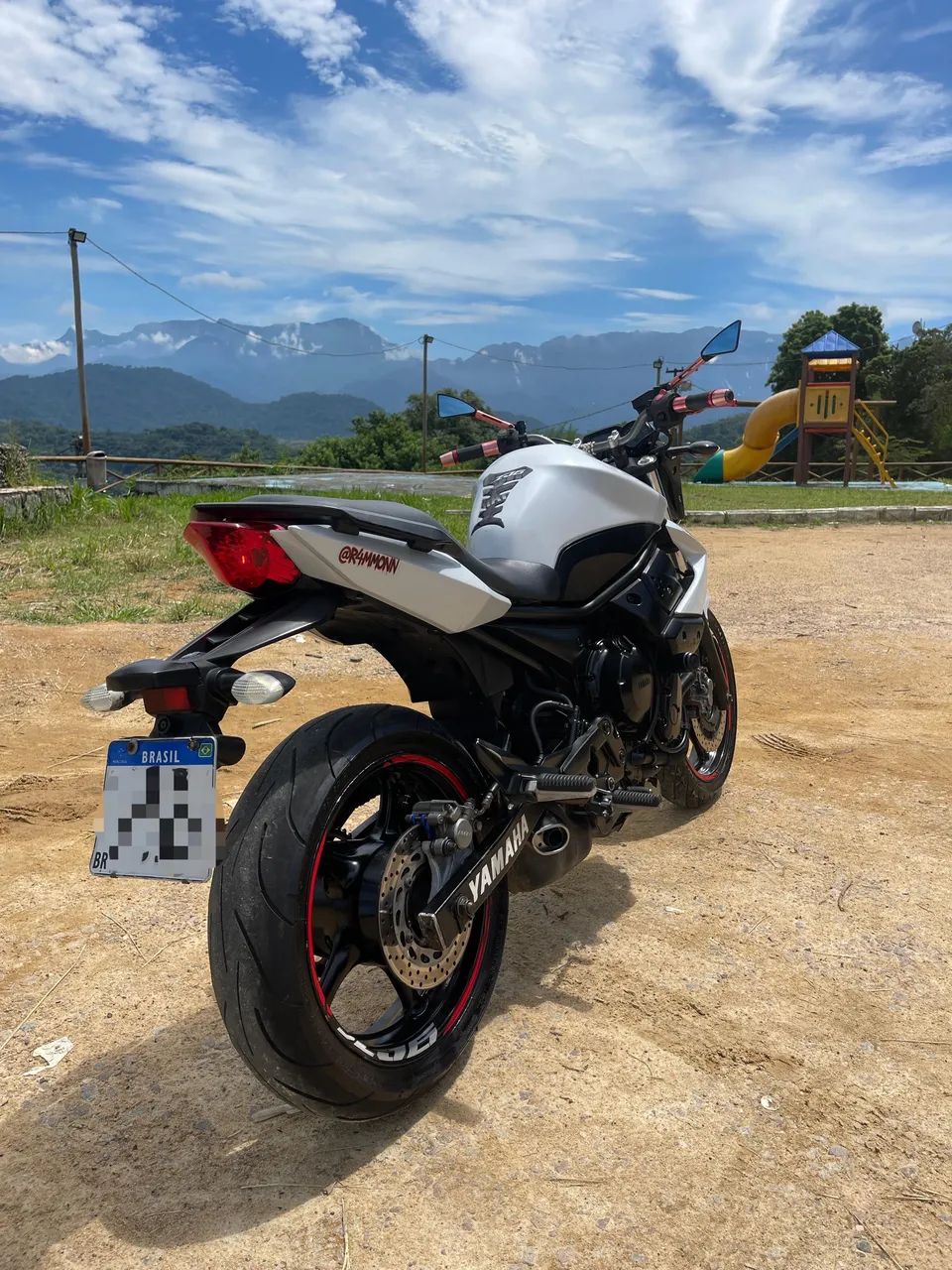 XJ6 2012 BRANCA  - Foto 4