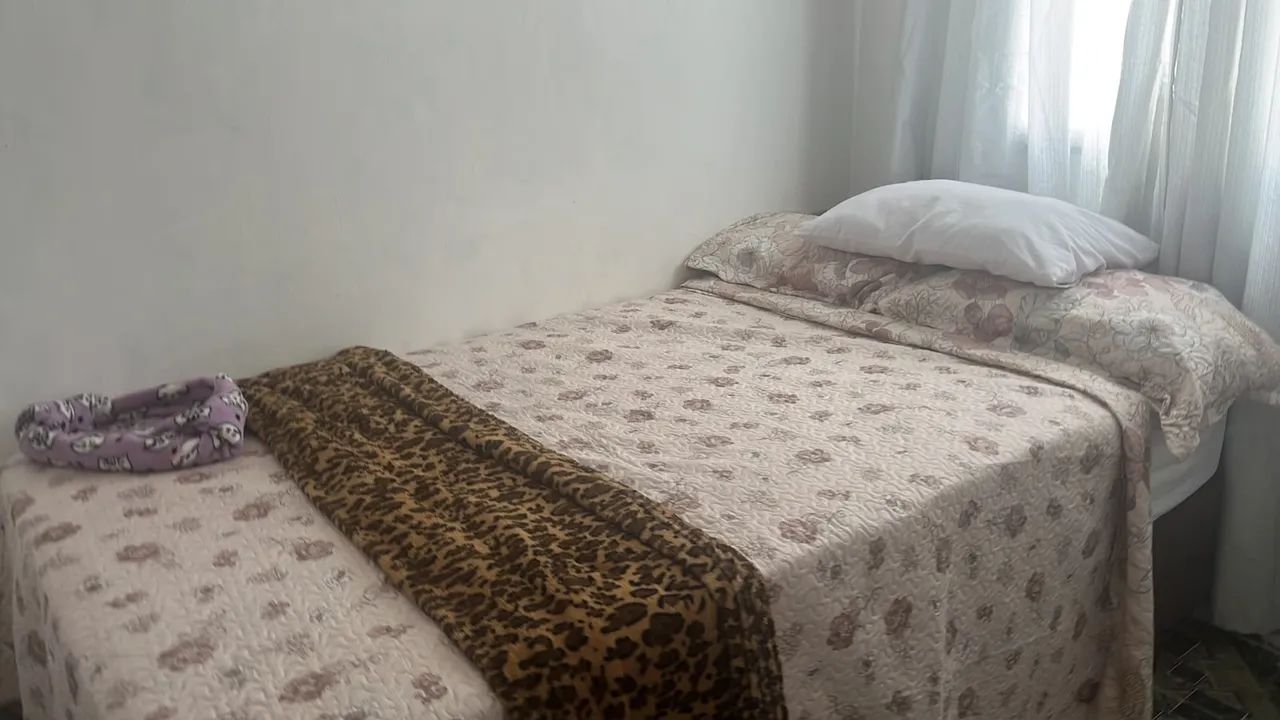 Vendo cama solteirão com base