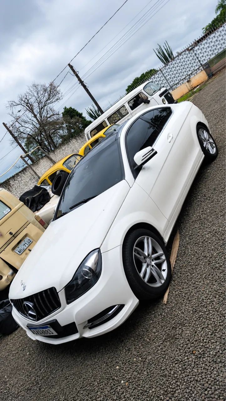 Mercedes-Benz C-180 2012