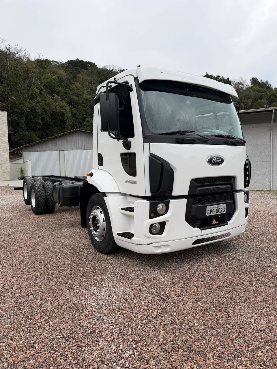 Ford cargo 2428 extremamente impecável (motor zero) - Foto 3