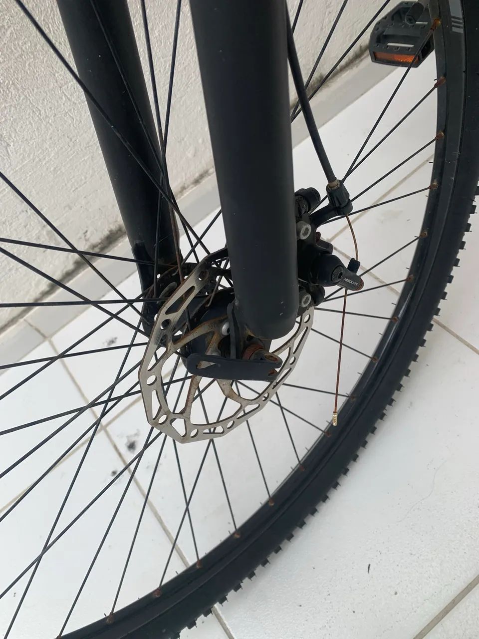 Bicicleta semi nova a venda  - Foto 3