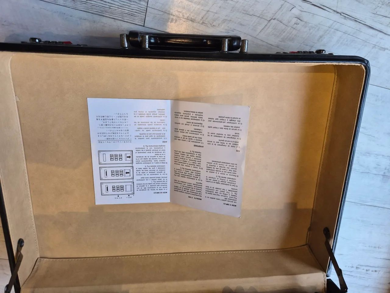 SAMSONITE MALETA EXECUTIVA DE COURO  45x 32 cm - Foto 3