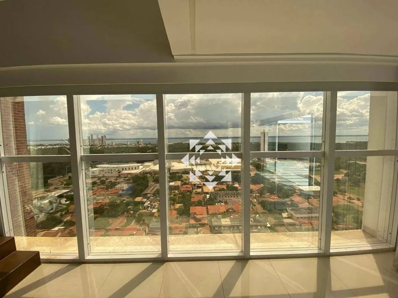 Cobertura duplex com 3 suítes e vista para o lago no Edifício Capim Dourado - Foto 2
