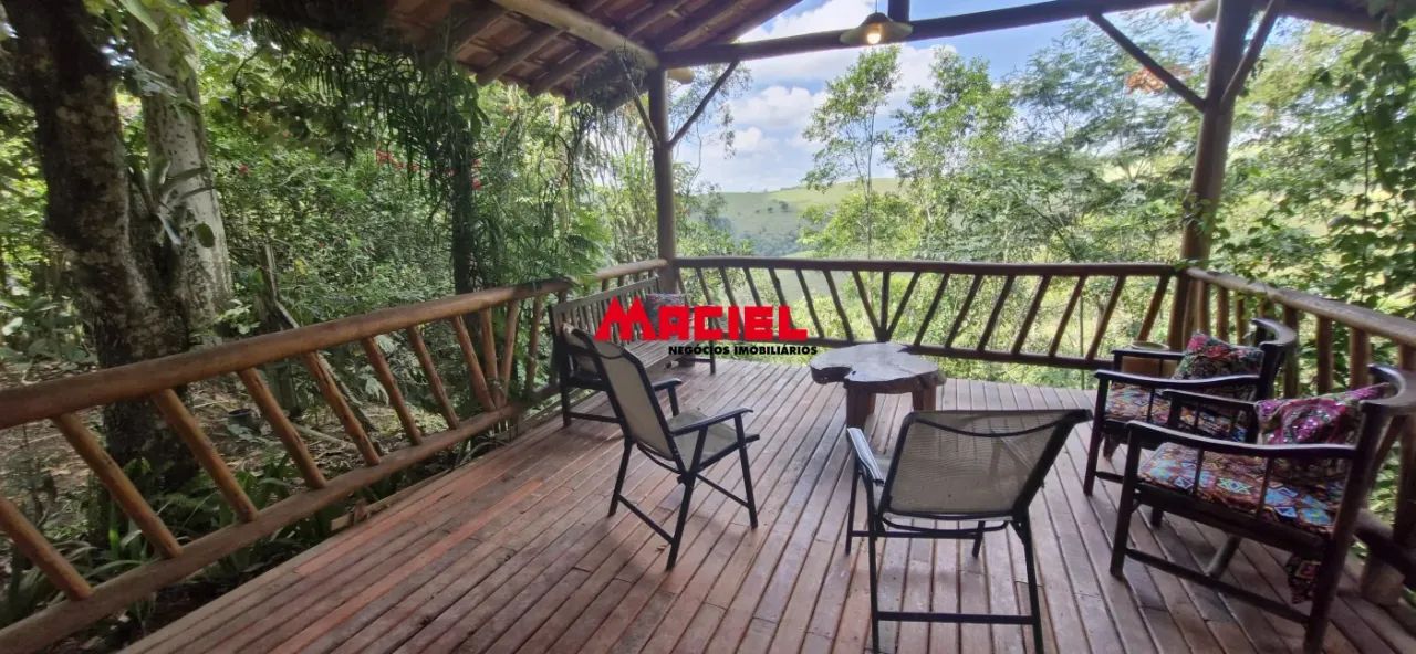 CHÁCARA NA VILA SÃO GERALDO: NATUREZA E TRANQUILIDADE!!!