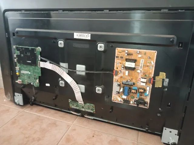 TV SAMSUNG - LED - UN55K5300 - TELA QUEBRADA - Foto 4