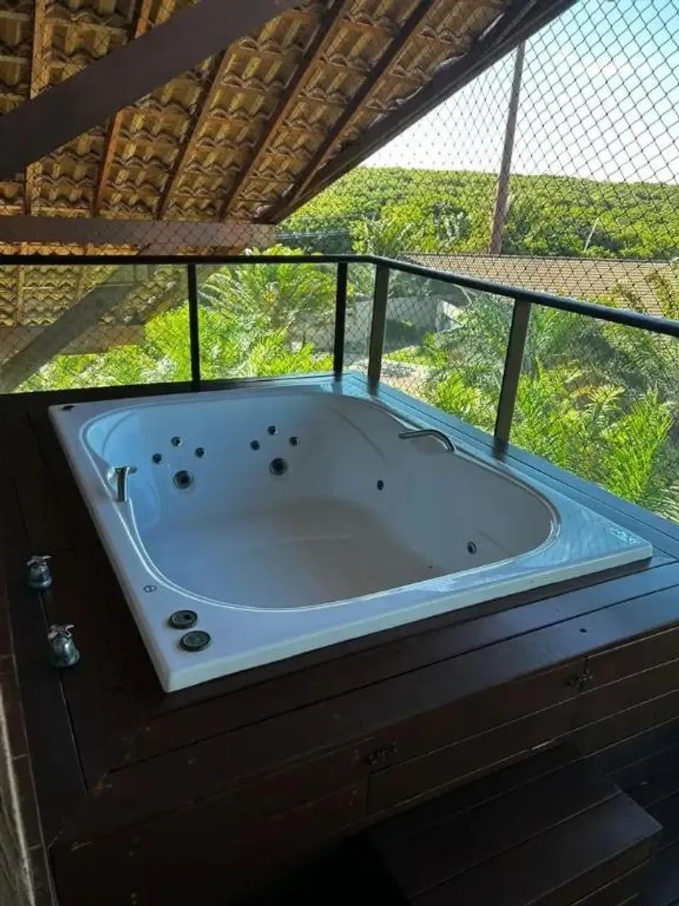 Apartamento à venda na Muro Alto com 2 quartos