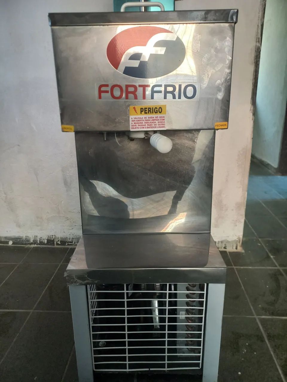 Maquina de sorvete e acai 