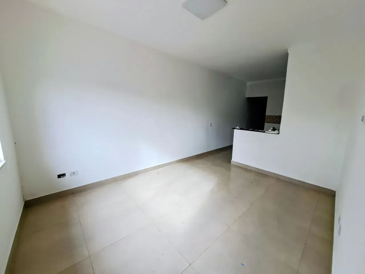 Casa moderna e reformada com 3 quartos, suíte e quintal no Daville  R$ 2.200 com IPTU incl - Foto 5