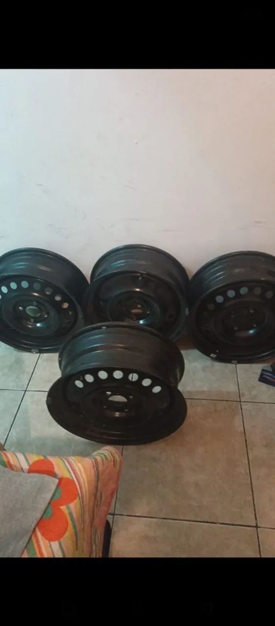 Roda de ferro 16 kicks Corolla 