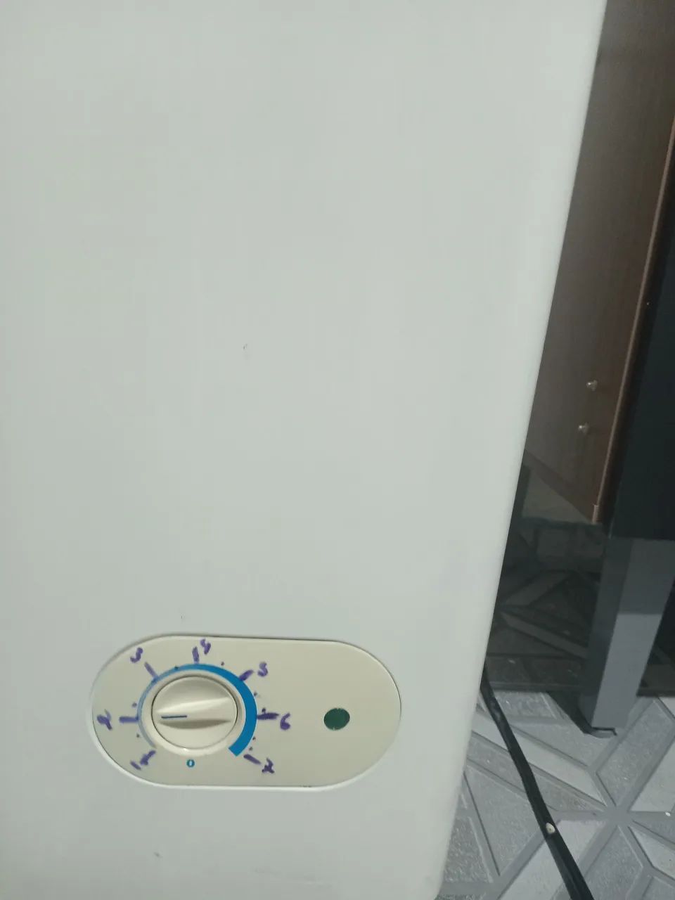 freezer horizontal compacto Danby modelo DCF401W - Foto 3