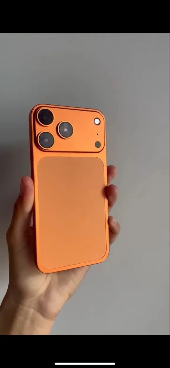 IPHONE XR NA CARCAÇA DO 17 PRO PERFEITO ESTADO.