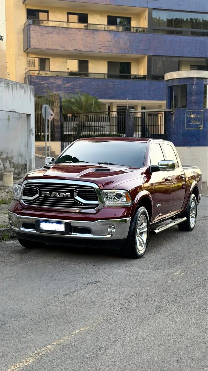 Ram Classic 1500 CLASSIC LARAMIE 5.7 CD V8 4X4 AUT. 2022