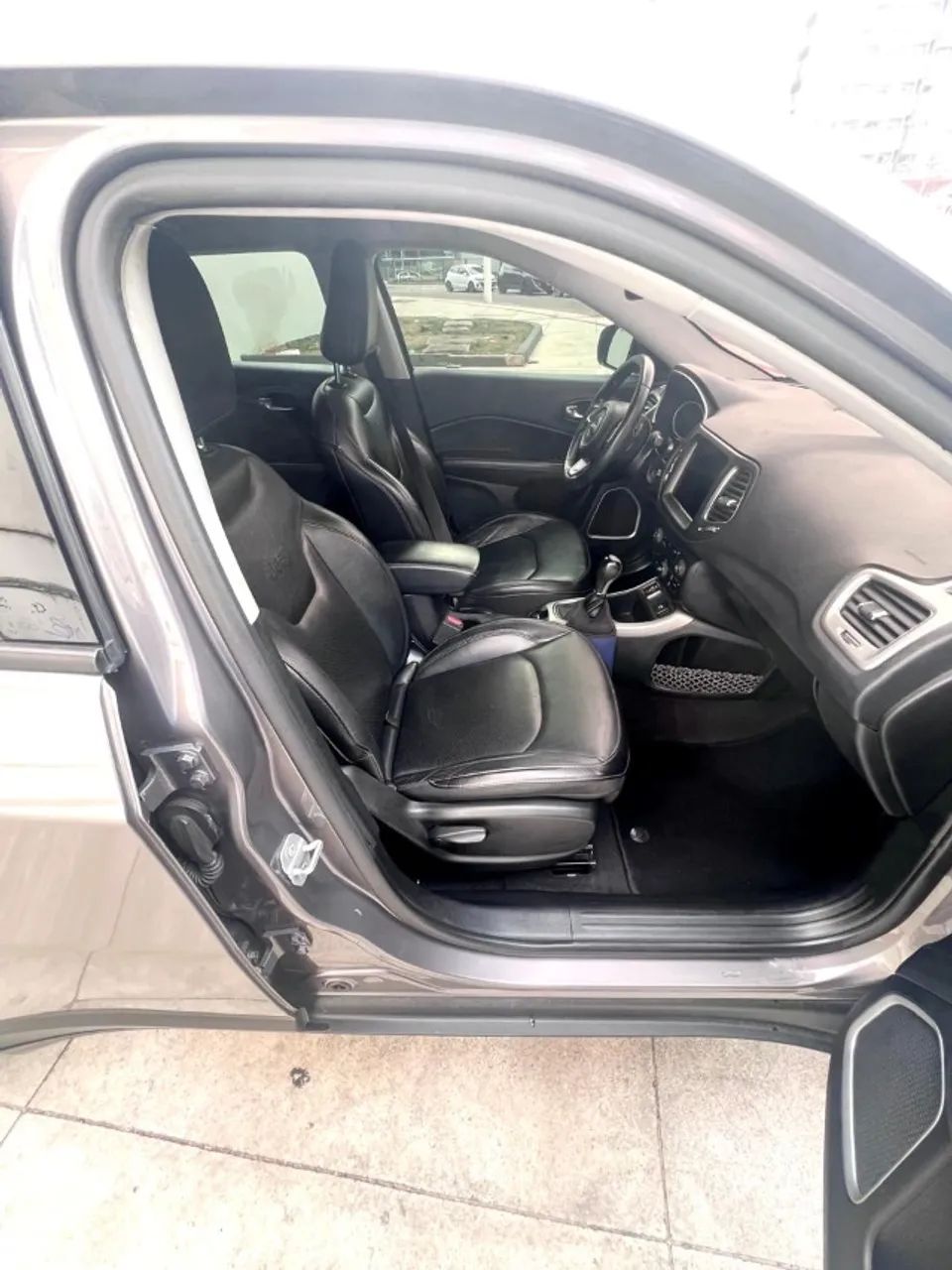 Jeep Compass Longitude 2.0 4X2 Flex 16V Aut. 2020 - Foto 2