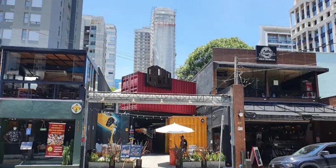 Vaga para garçom, garconte e ajudante geral