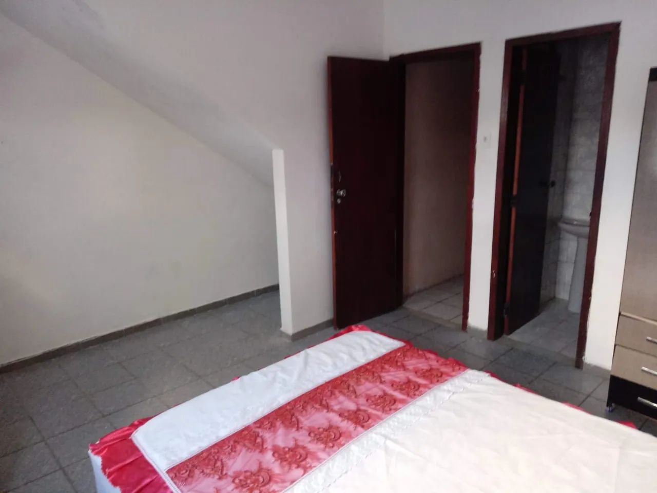 Quarto com banheiro  - Foto 2