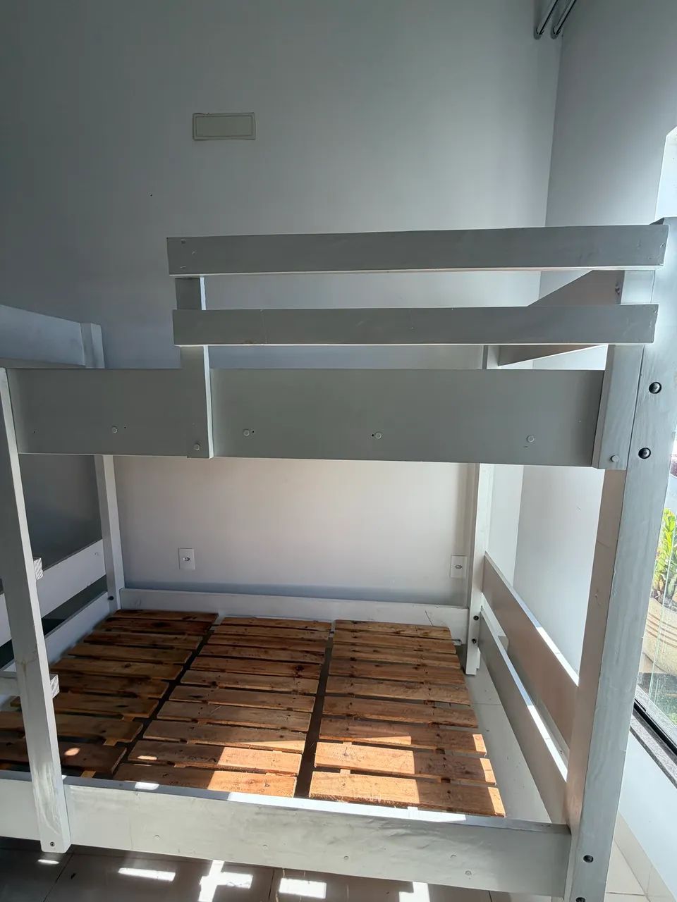 Cama beliche- Madeira maciça  - Foto 4