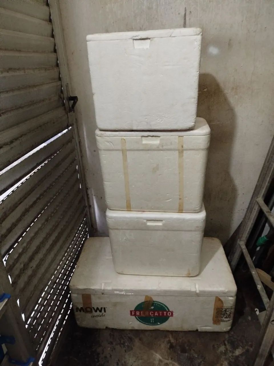 Vendo 4 isopor de colocar gelo  - Foto 2
