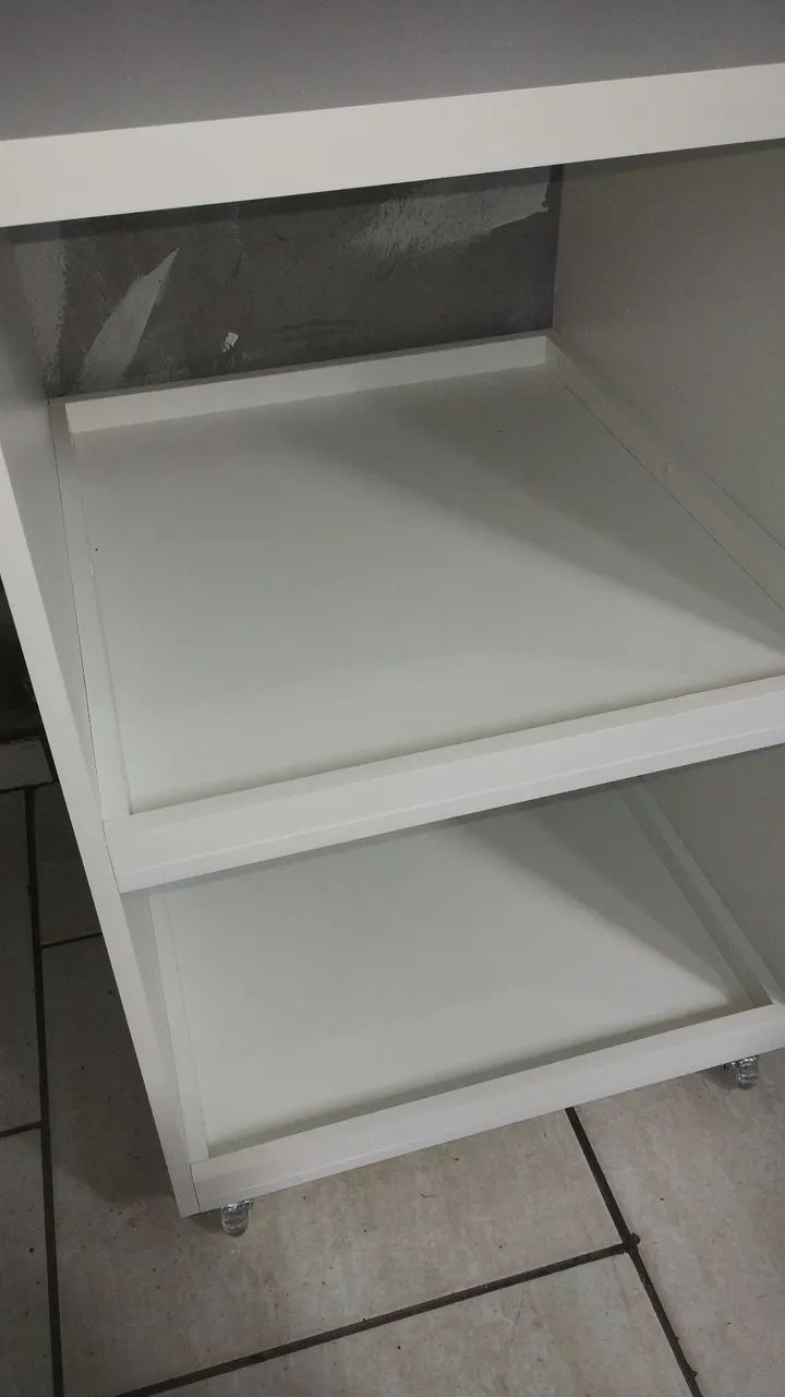Carrinho auxiliar para manicure e cabeleireiro 