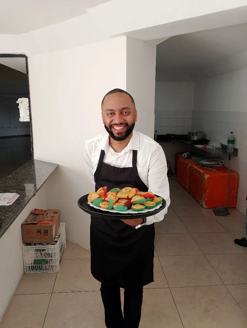 Garçom em Salvador / Lauro de Freitas 