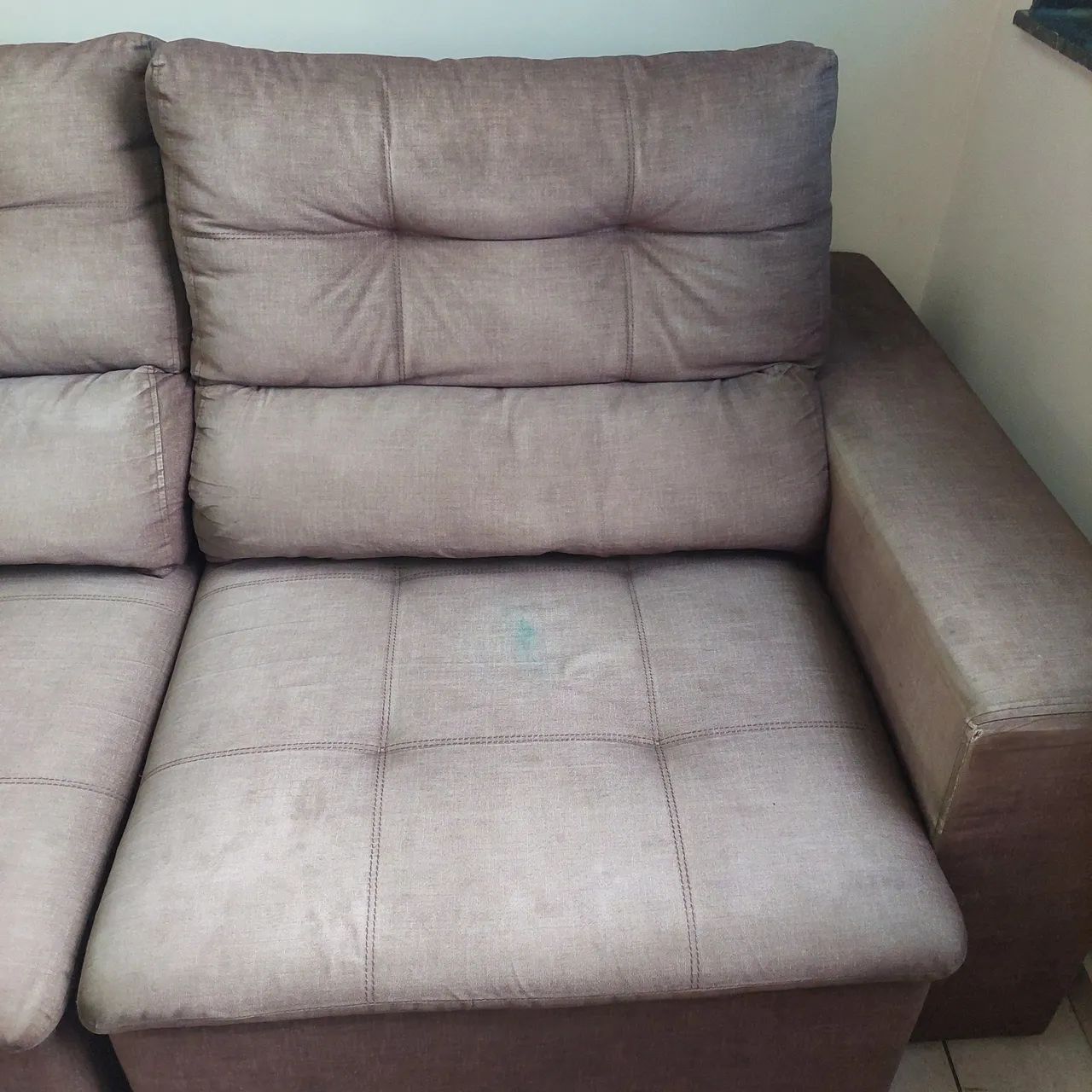Vende sofa retrátil 