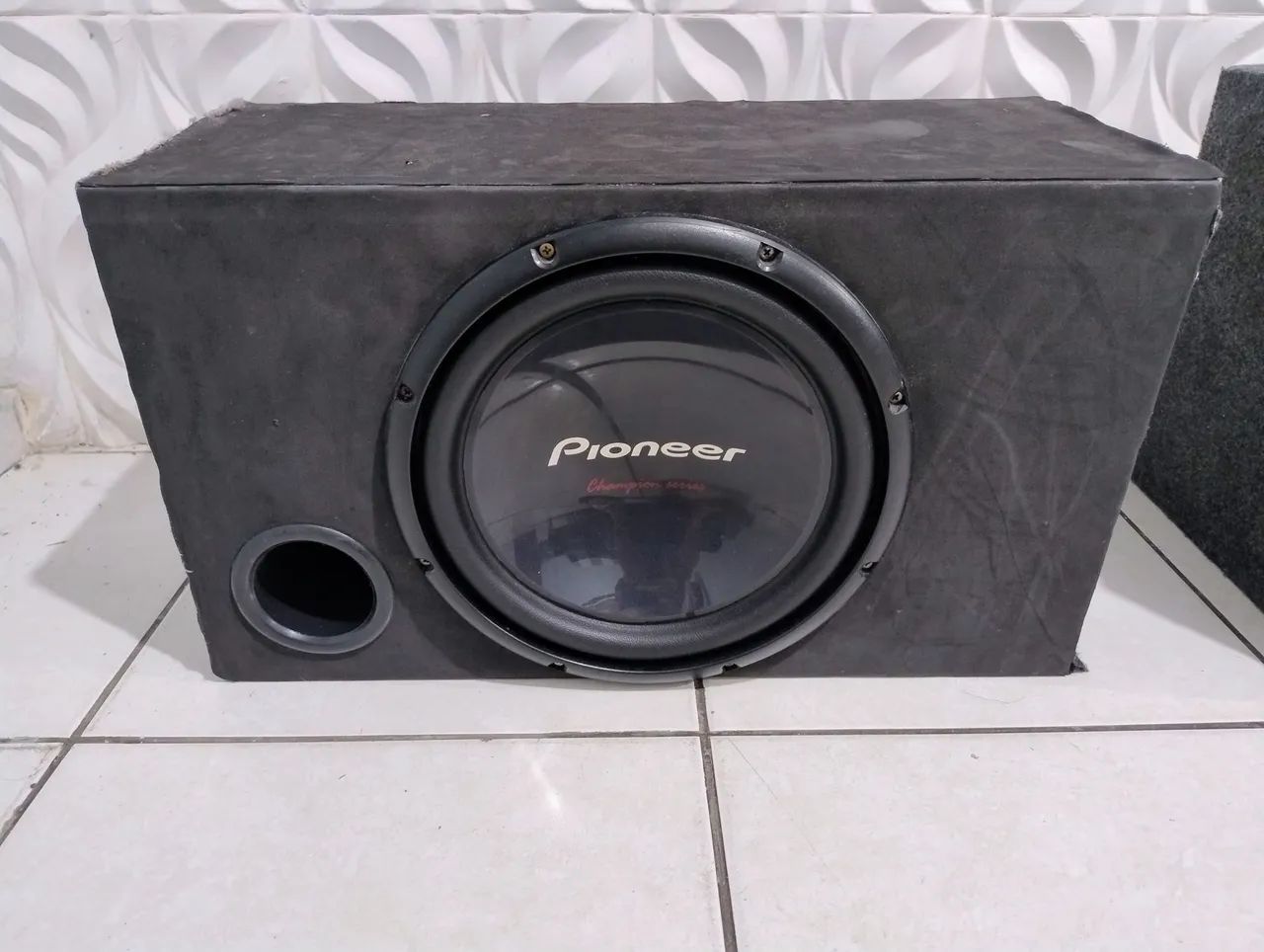 Caixa Sub Pioneer 