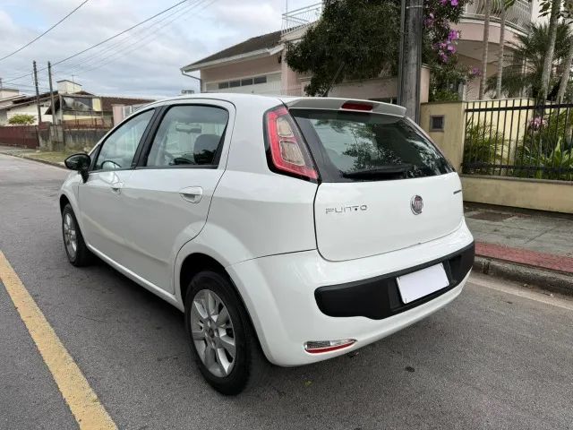 Fiat Punto Attractive 1.4 Fire Flex 8V 5P 2014 - Foto 3