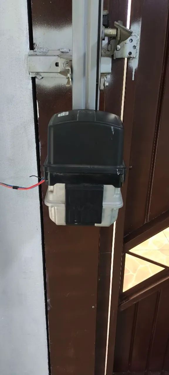 Portão Eletrônico Completo com Motor e Controles - Ótimo Estado - Foto 3