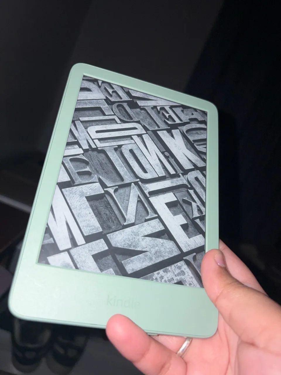 Kindle 16 GB (modelo 2024) VERDE