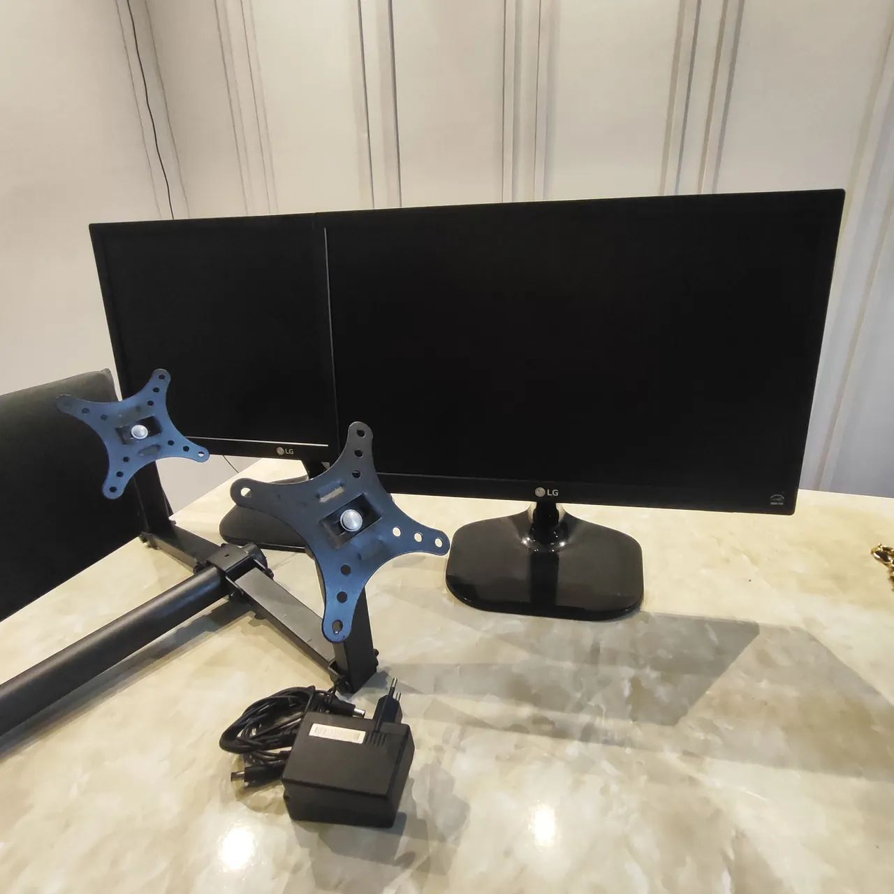 Kit 2 monitores LG 22' fullHD - Foto 3