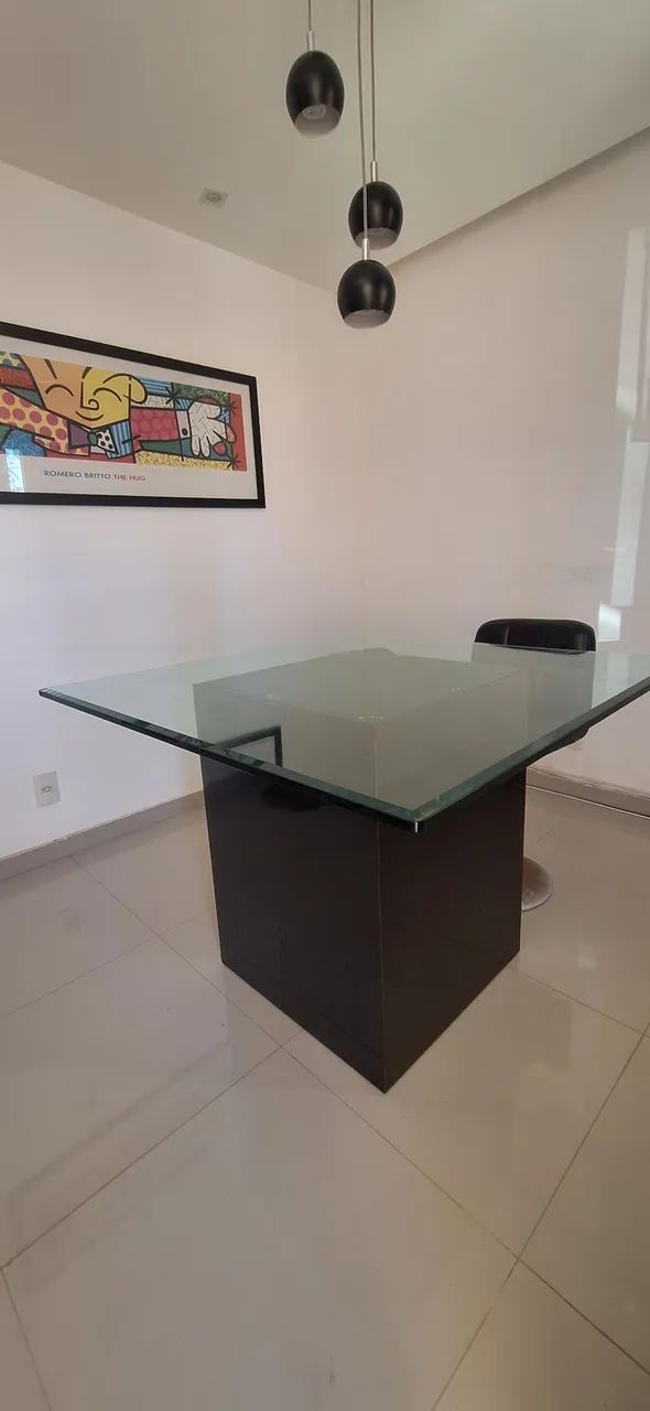 Mesa minimalista em MDF preto com tampo de vidro - Foto 2