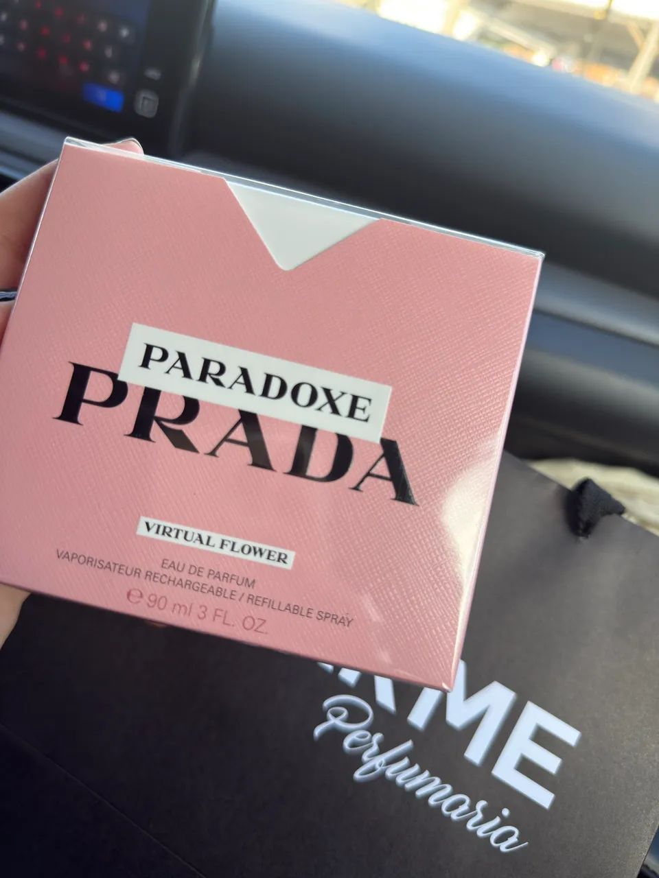 Perfume Prada Paradoxe flower