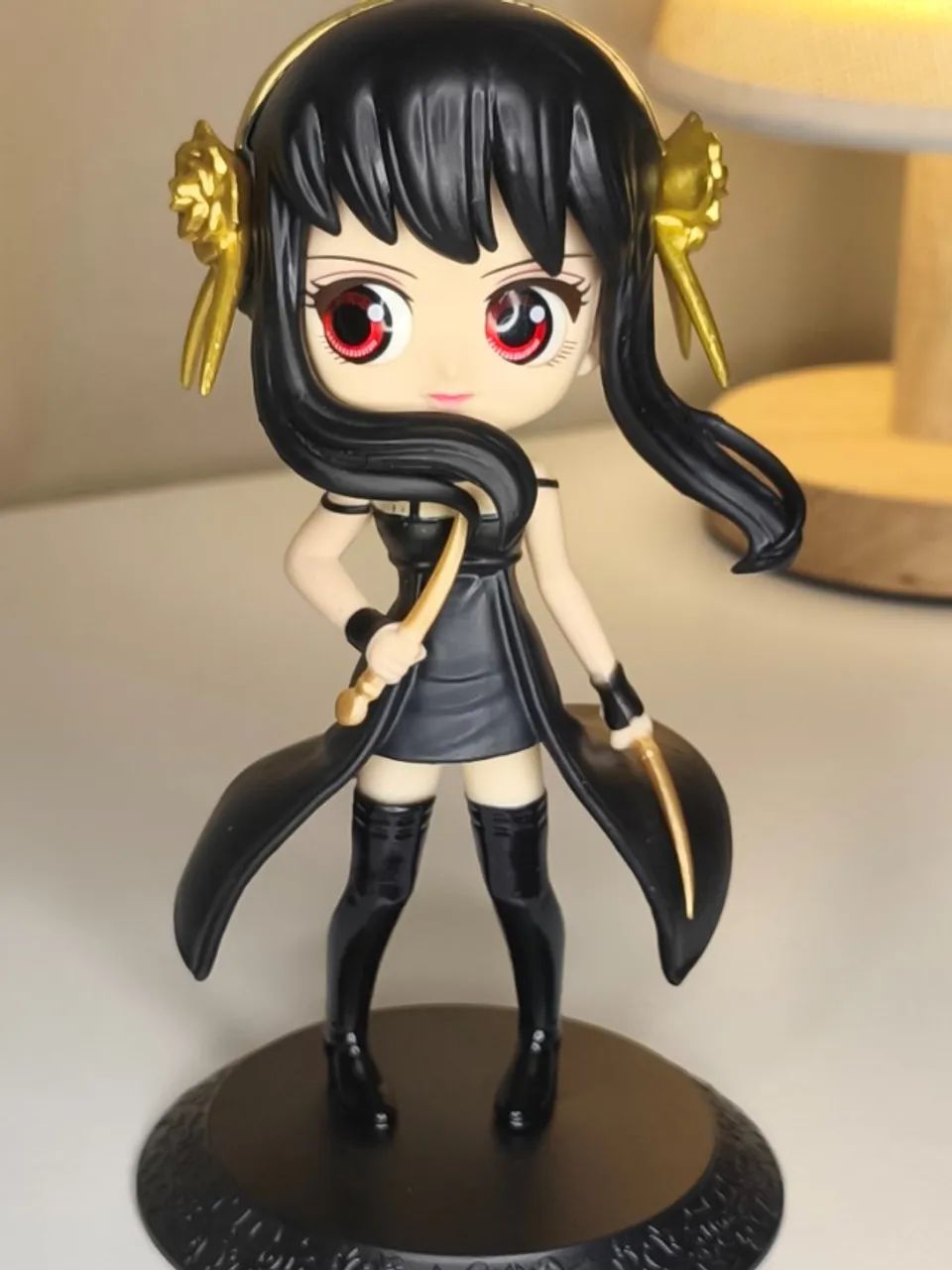 Figure Réplica de primeira linha Yor Forger - Foto 2