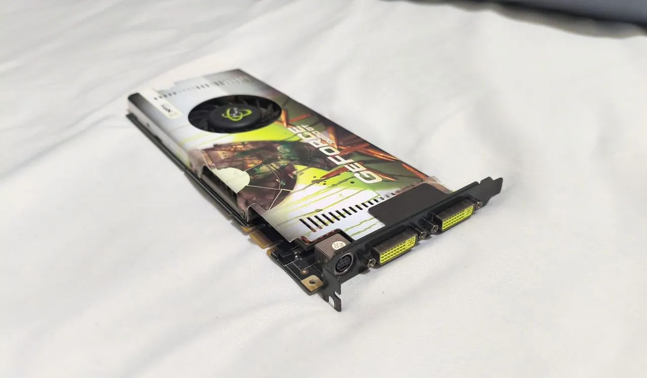 XFX GT 9600  - Foto 2
