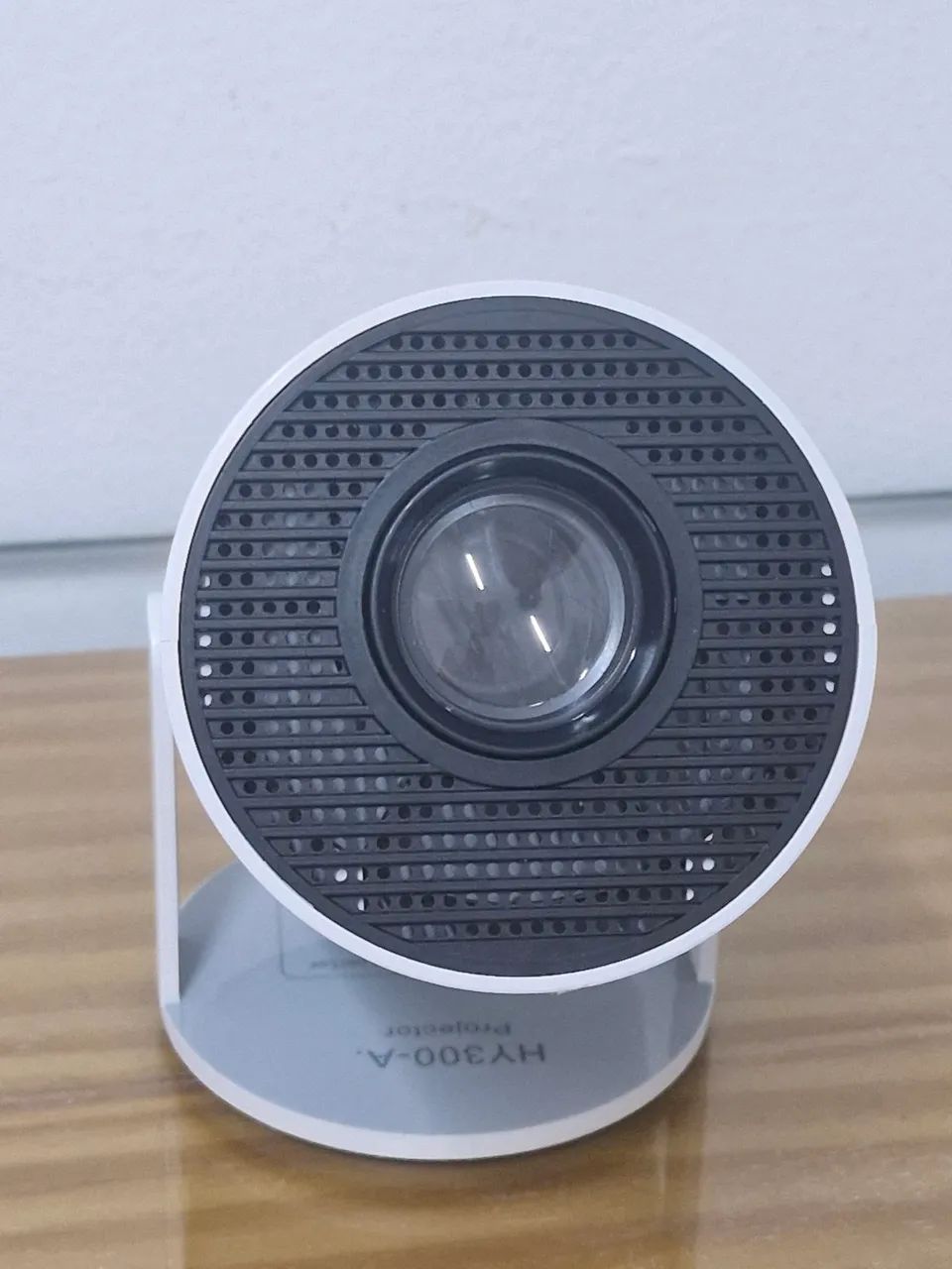 PROJETOR PORTATIL ANDROID HY300
