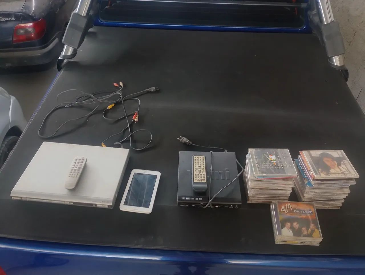 Dvd e coletânea de cd`s