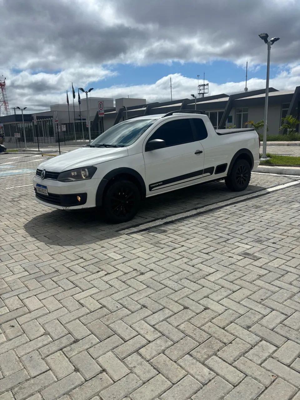 Volkswagen Saveiro Saveiro TROOPER 1.6 Mi Total Flex 8V CE 2014