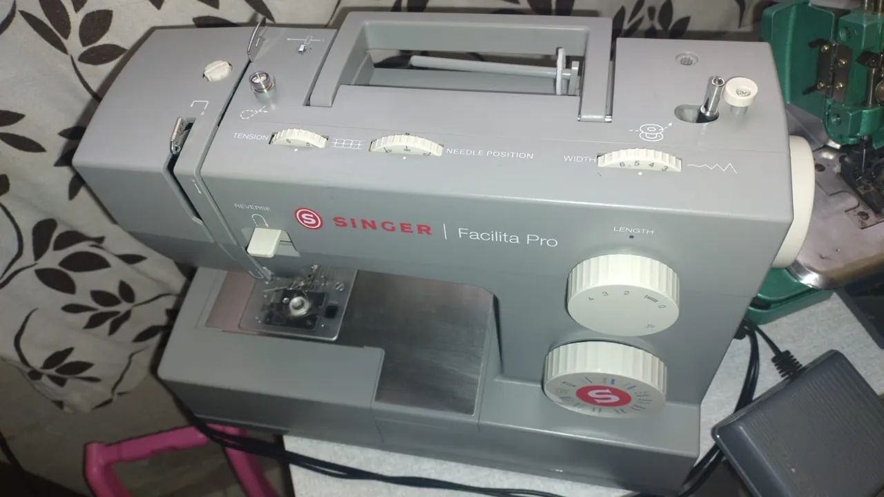 Máquina de costura -Singer- Facilita pro - Foto 3