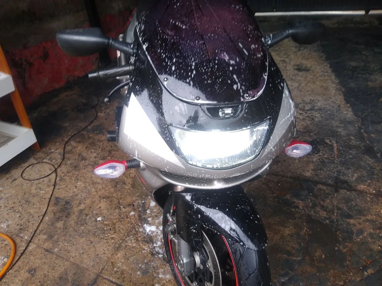 Kawasaki Zx-9r 900cc 1996 - 1482572737 | OLX