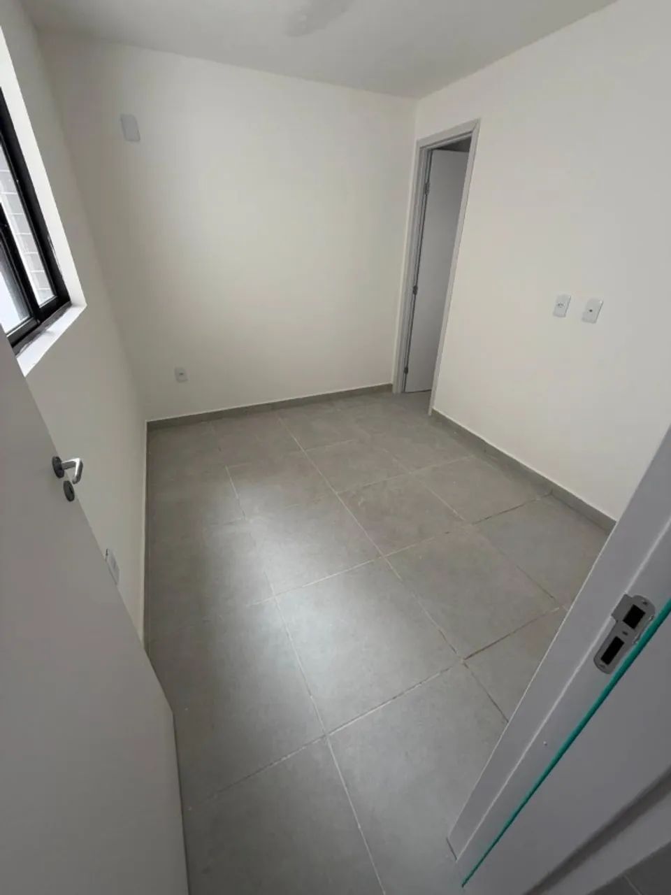 Apartamento térreo com área privativa em U - Foto 3