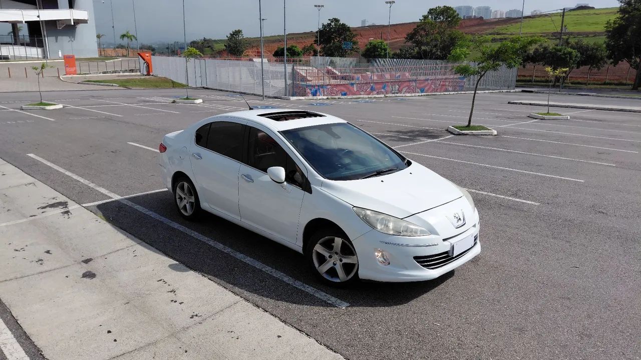Peugeot 408 408 Sedan Feline 2.0 Flex 16V 4p Aut. 2012