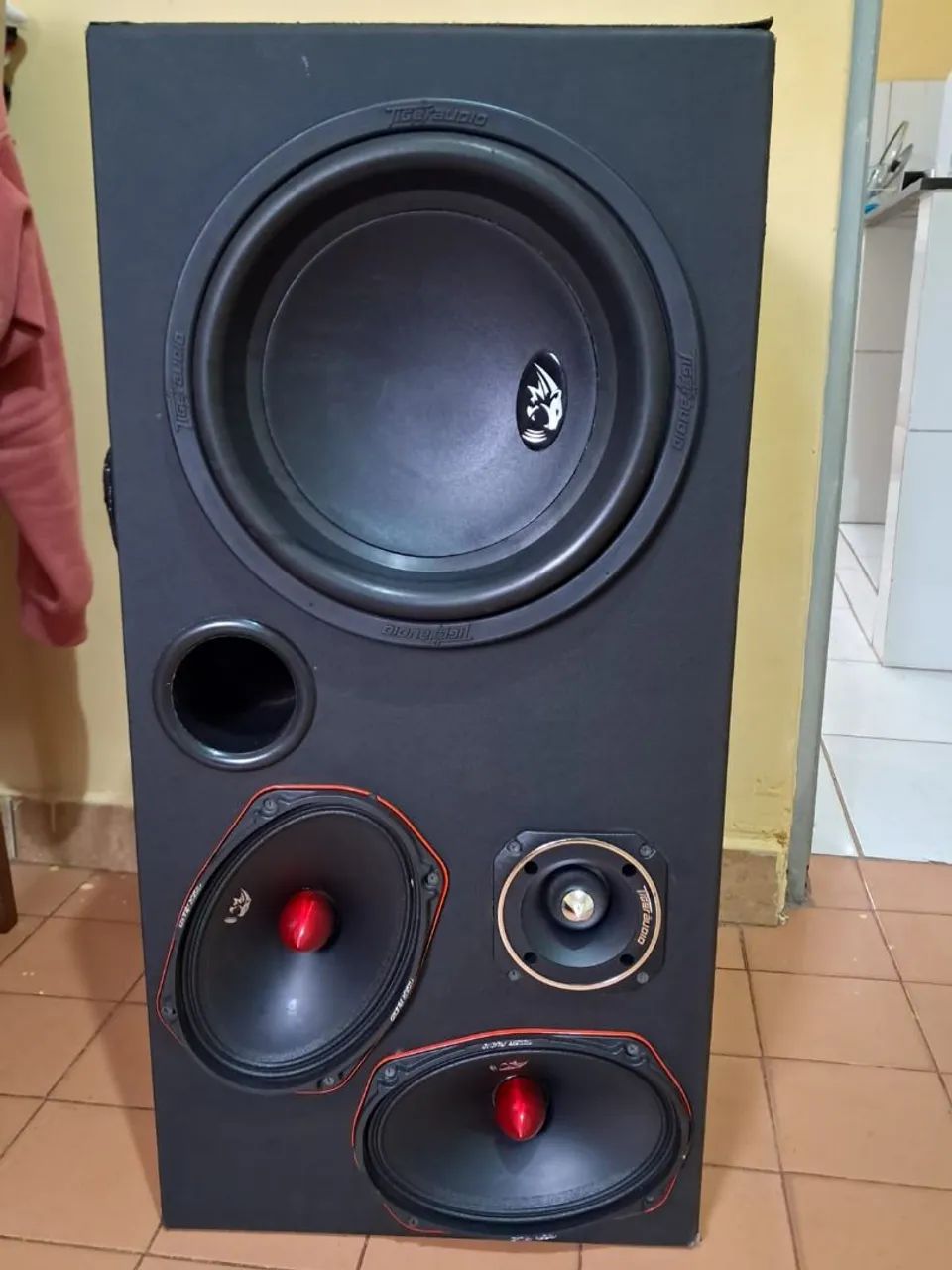 Vendo caixa de som de carro 800