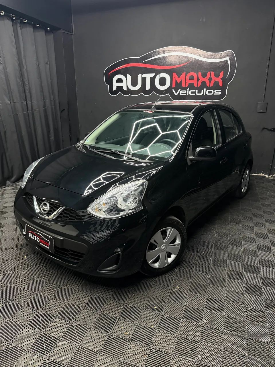 Nissan March 1.0 12V FLEX 5P 2016