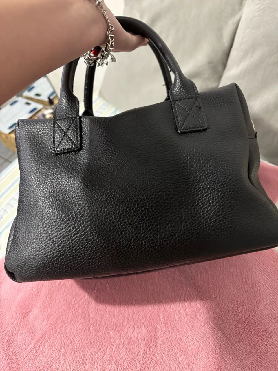 Bolsa Arezzo original Couro sem avarias - Foto 4