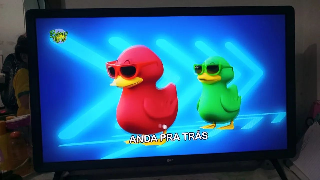 vende se uma tv smart LG 32 polegadas 700 - Foto 3