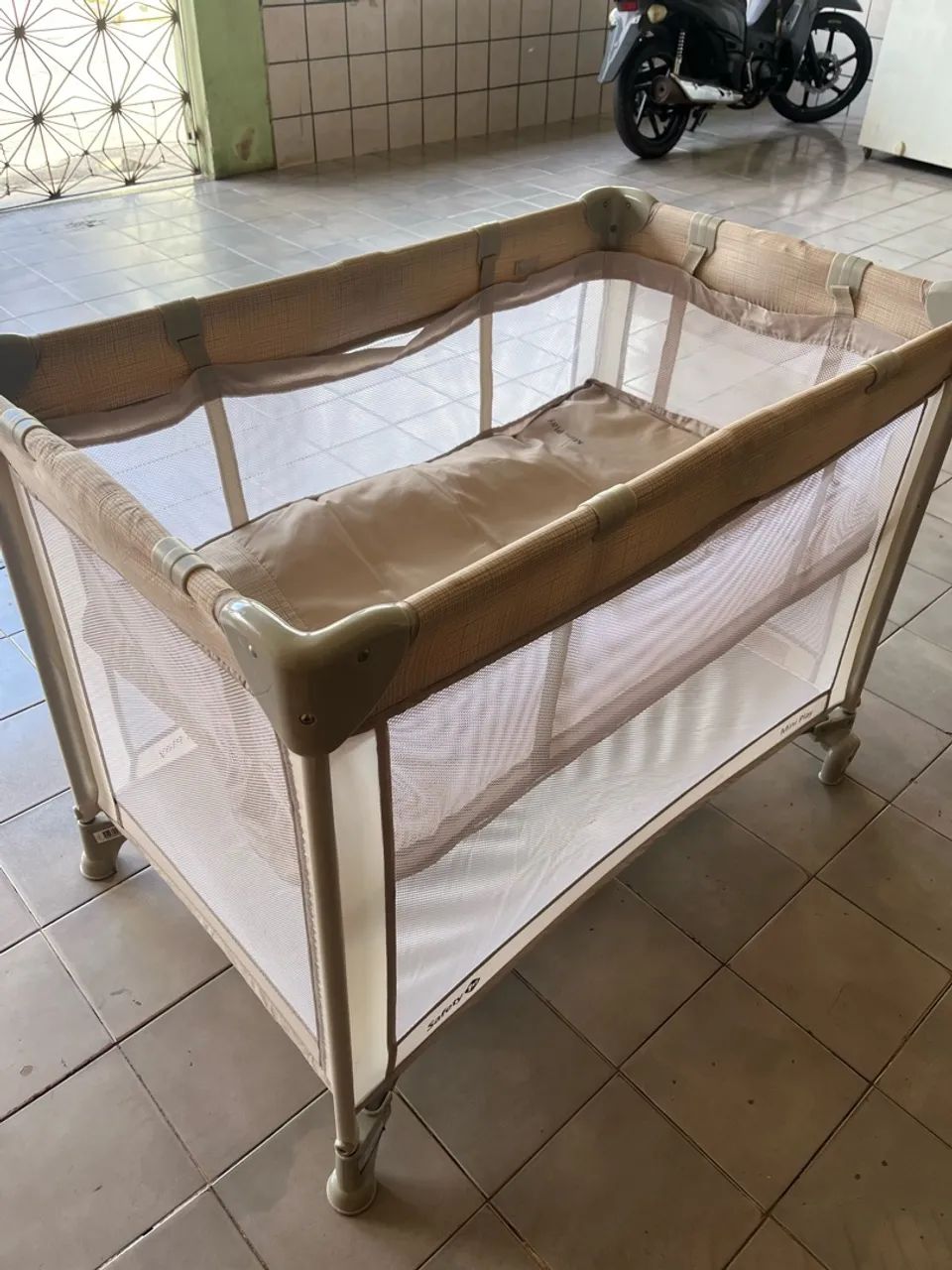 Berço portátil seminovo  - Foto 3